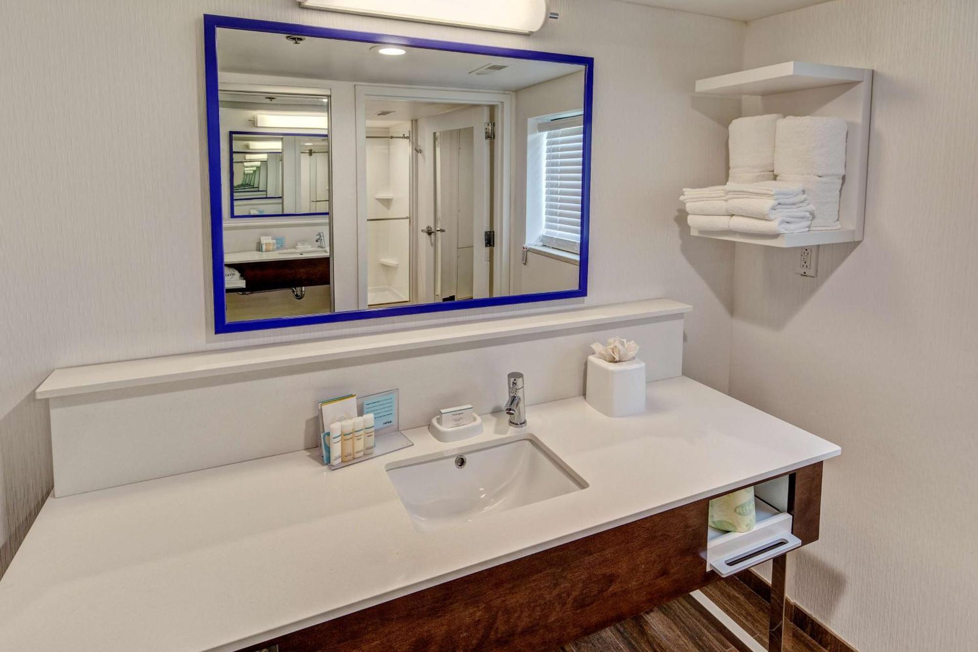 Hampton Inn Dumfries/Quantico Екстериор снимка