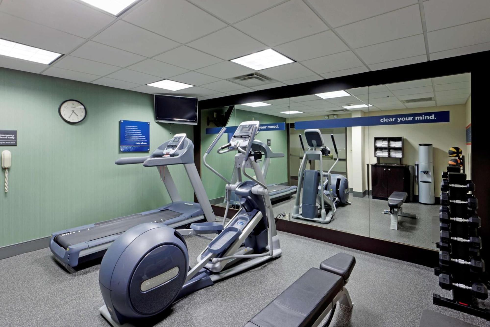 Hampton Inn Dumfries/Quantico Екстериор снимка