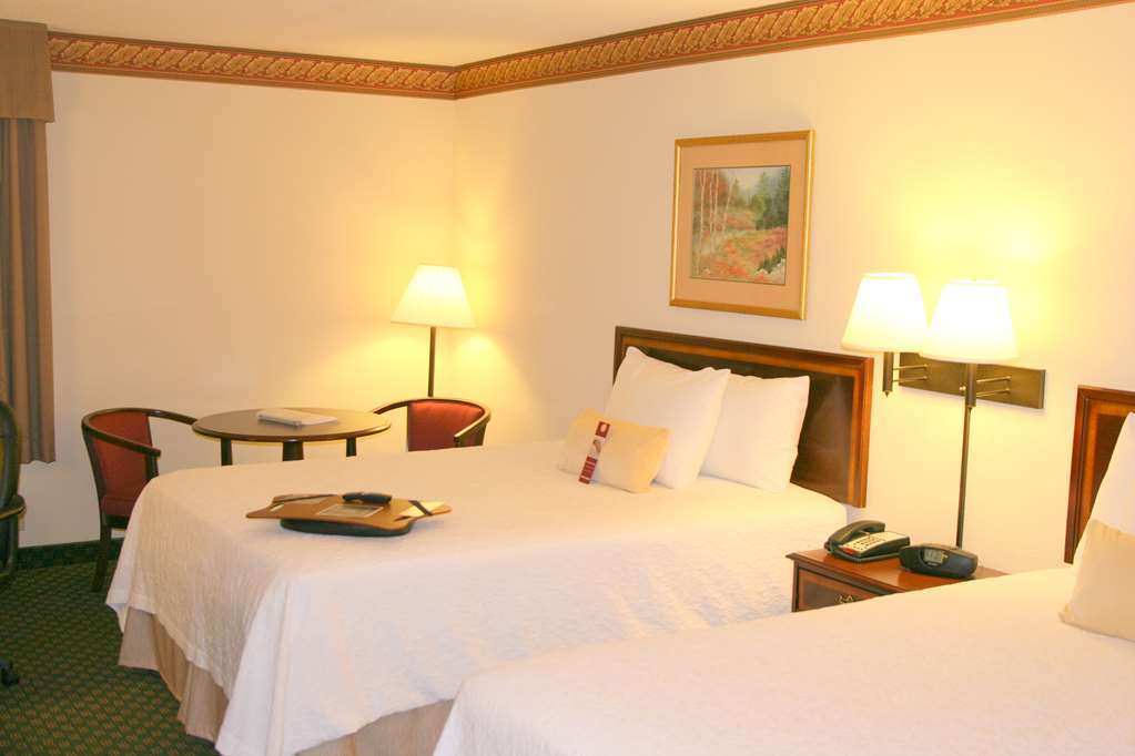 Hampton Inn Dumfries/Quantico Стая снимка